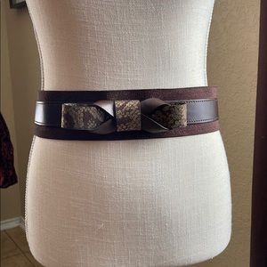 Loft wide belt size M/L